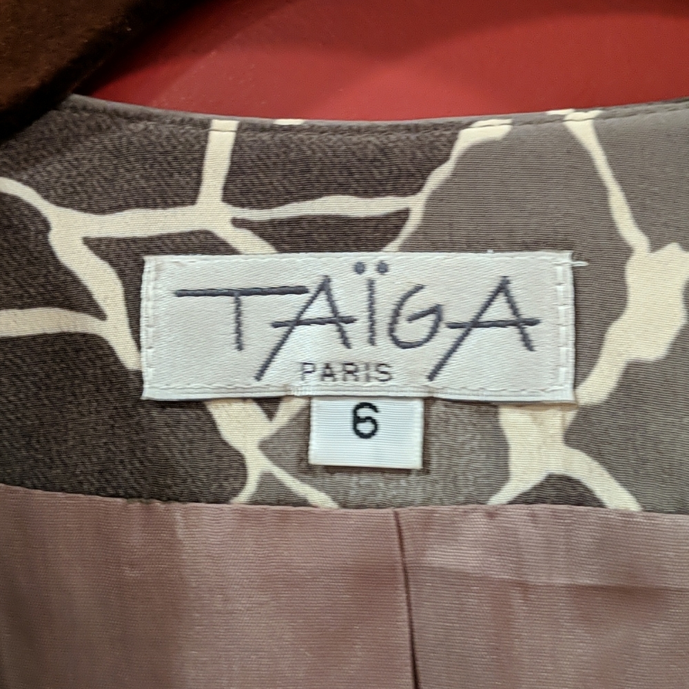 Women's jacket - Picture 2 of 4
